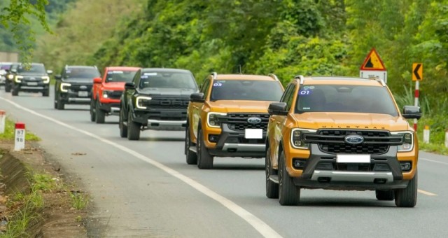 Hàng trăm xe Ford Ranger, Everest nhập Thái bị triệu hồi do nguy cơ giảm tầm nhìn khi lái